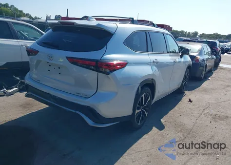 2022 Toyota Highlander Xse z USA, uszkodzony, nr VIN 5TDLZRBH3NS242439